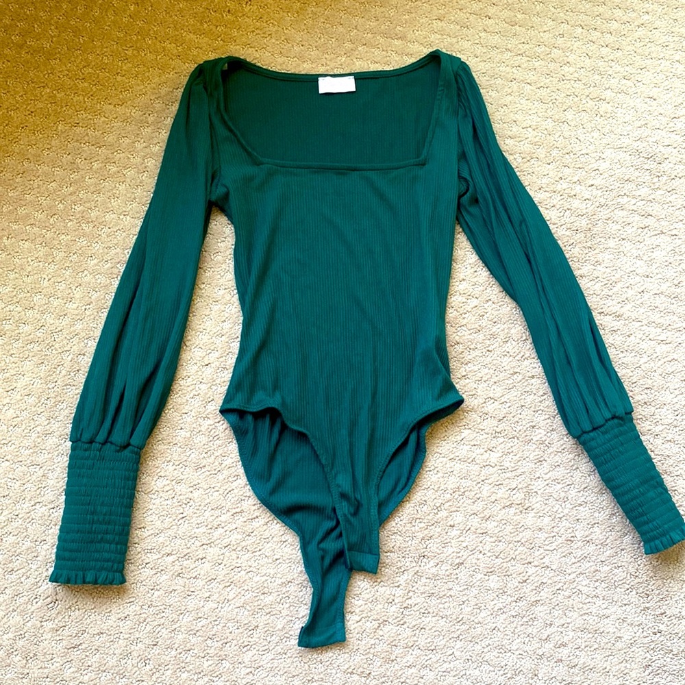 Pink Lily bodysuit Size Small